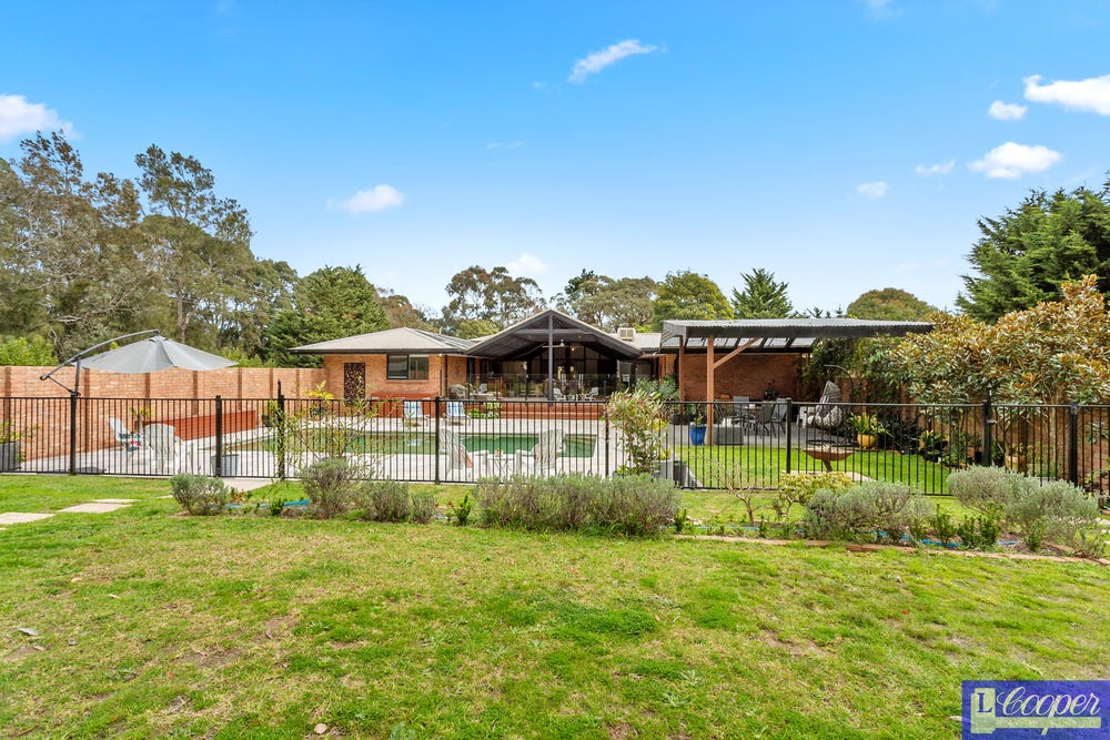 2 Barakee Drive, Somerville LCooper Real Estate Somerville