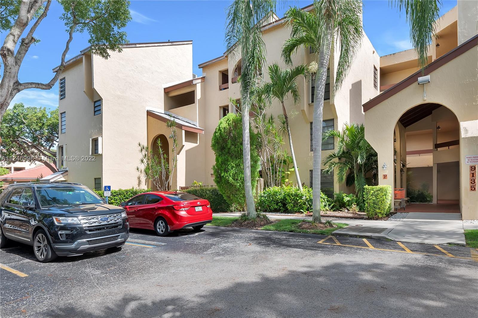 Kenland Pointe 2 L&C Royal Management