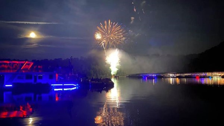 Fireworks Over Lake CumberlandFishing Creek Lake Cumberland Tourism SomersetPulaski County, KY