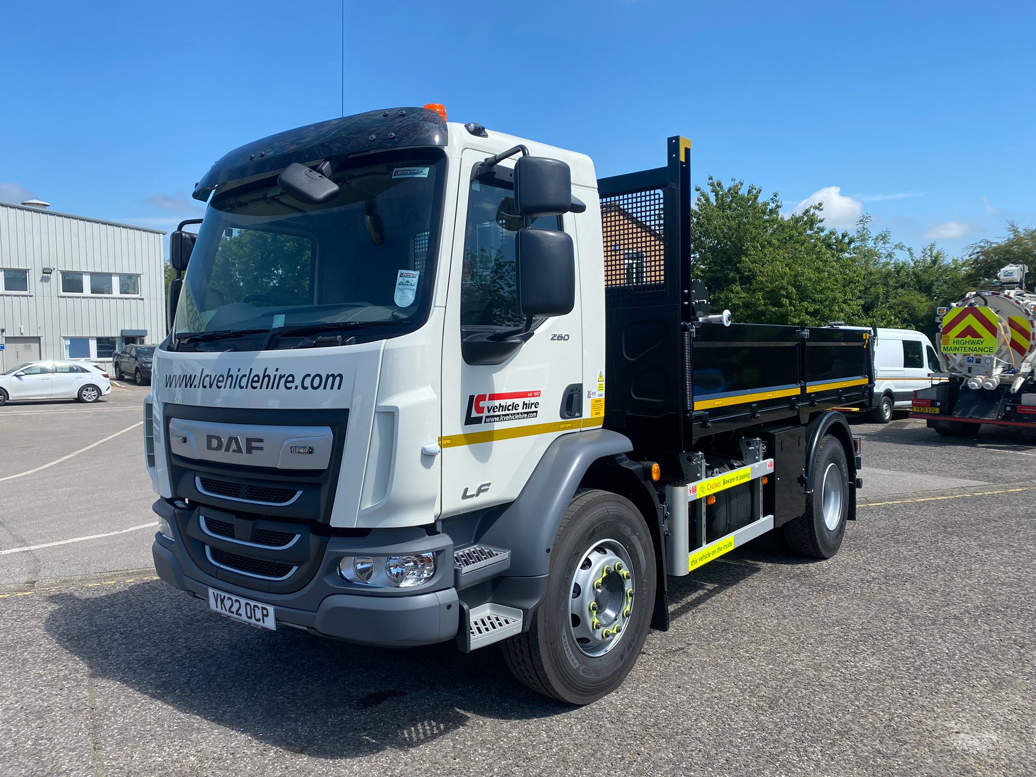 18 Tonne Insulated Tippers to Hire Construction Vehicle Rental
