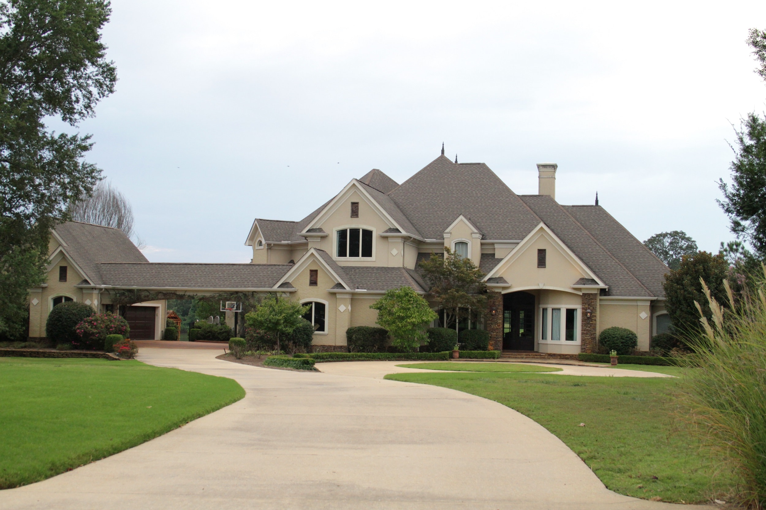 » Spring Lake Hancock Properties