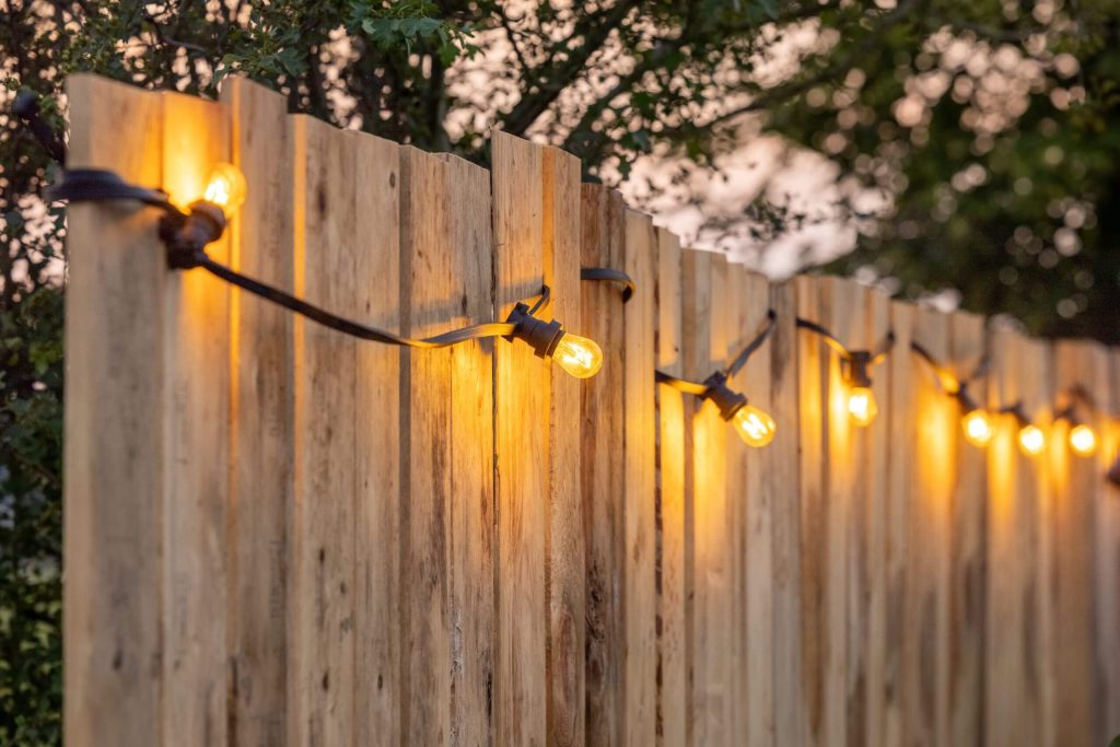 How to Hang Lights on Vinyl Fence LD Lighting Outdoor Lighting