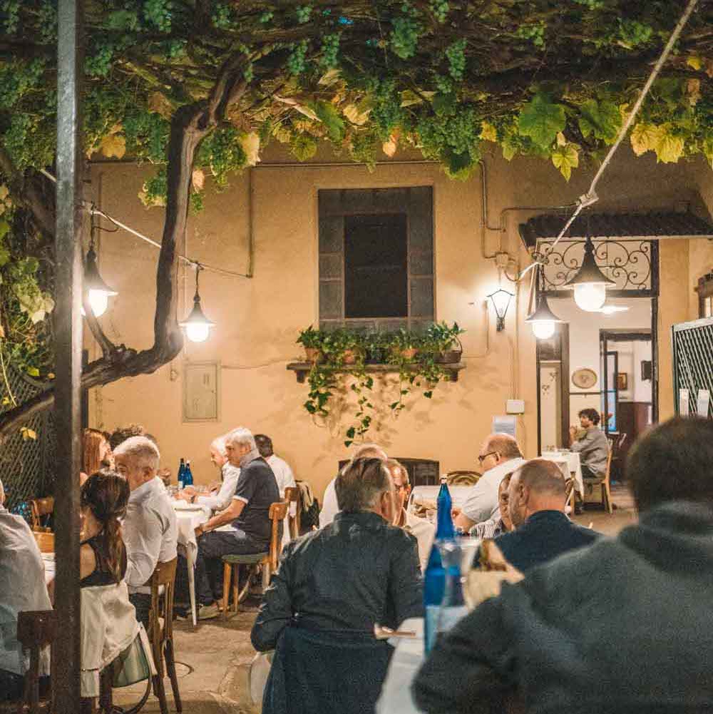 Cenare all'aperto a Torino i nostri indirizzi da non perdere Le strade