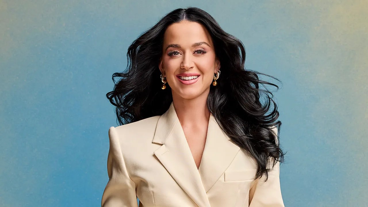 Katy Perry Biography, Age, Relationship, Family, Career, Net Worth