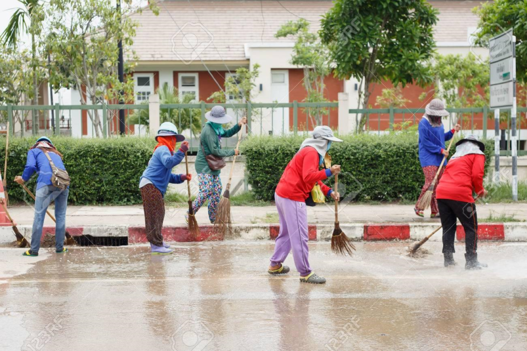 Here Is How To Hire A Flood Cleanup Service And Why You Should Hire One