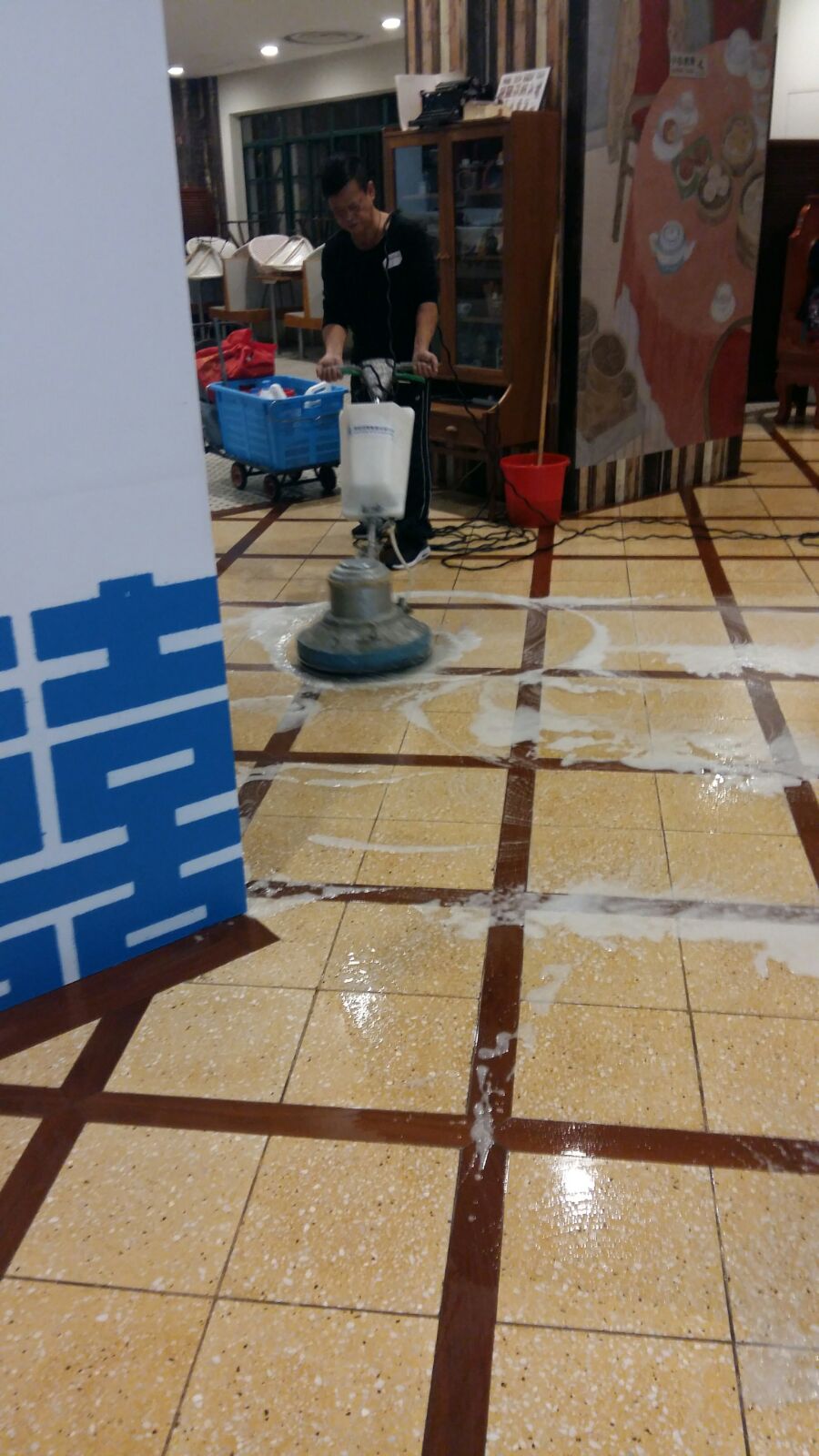 Flooring and Floor Tiles Cleaning Leads Cleaning Service Company Limited