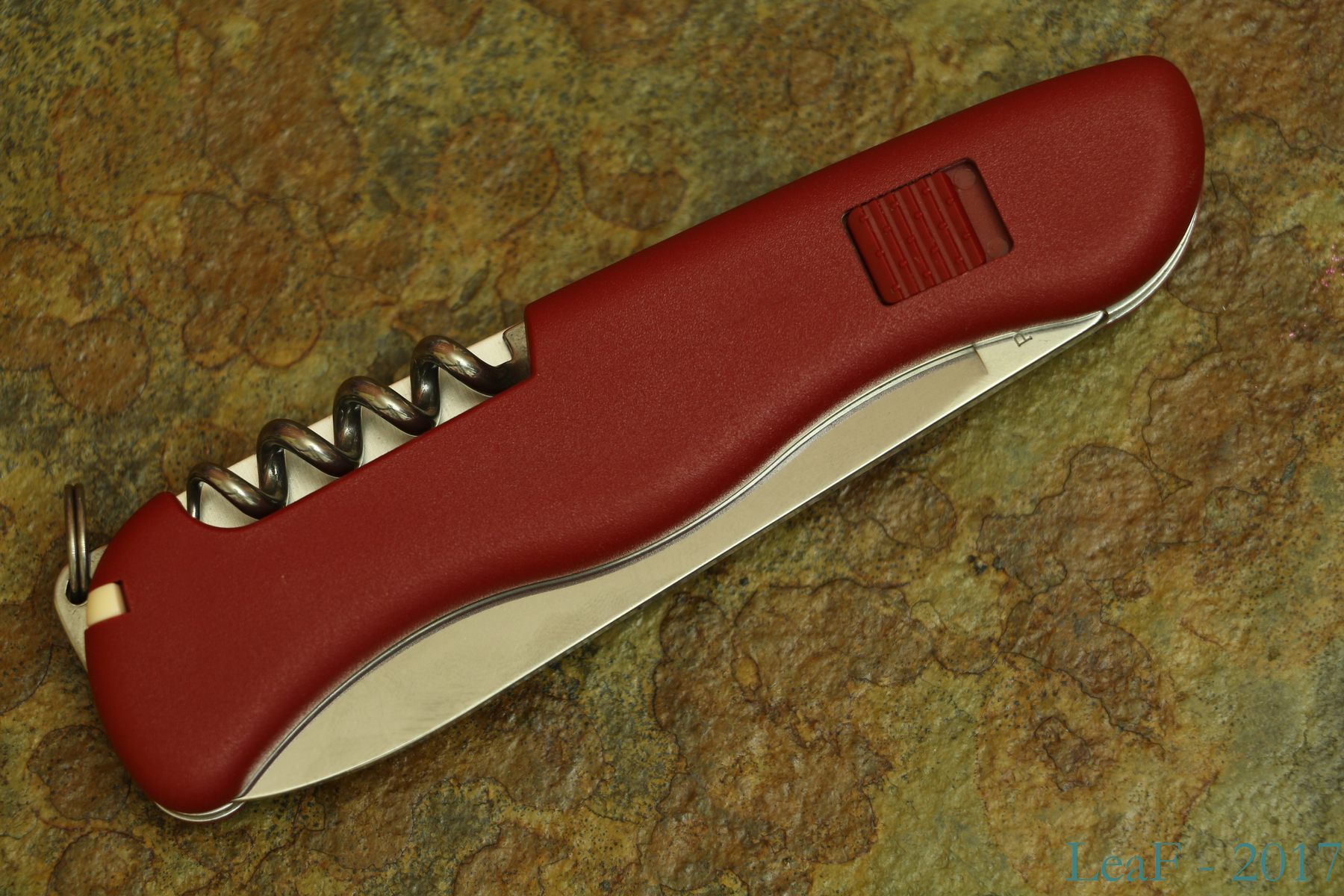 028. Swiss Cheese knife (Käsemesser) LeaF's Victorinox knives collection