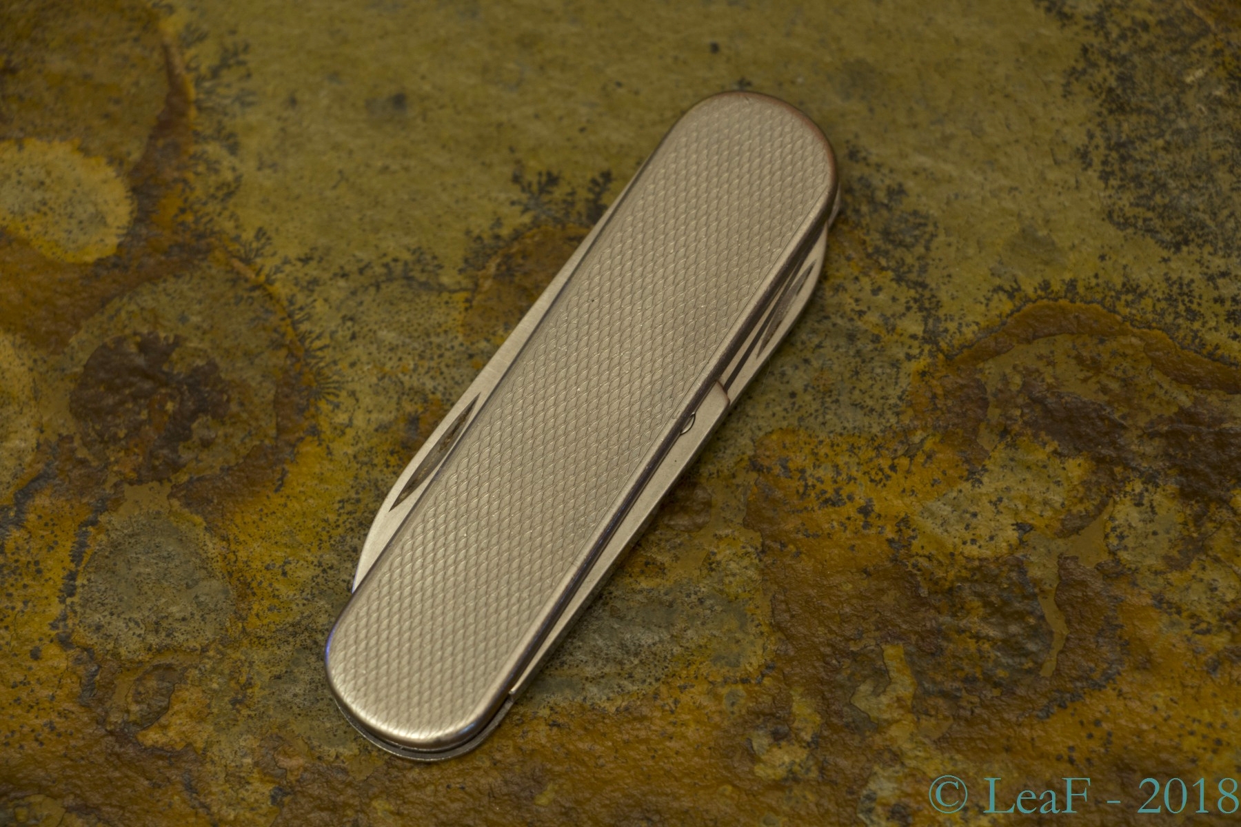 190. Ensign LeaF's Victorinox knives collection