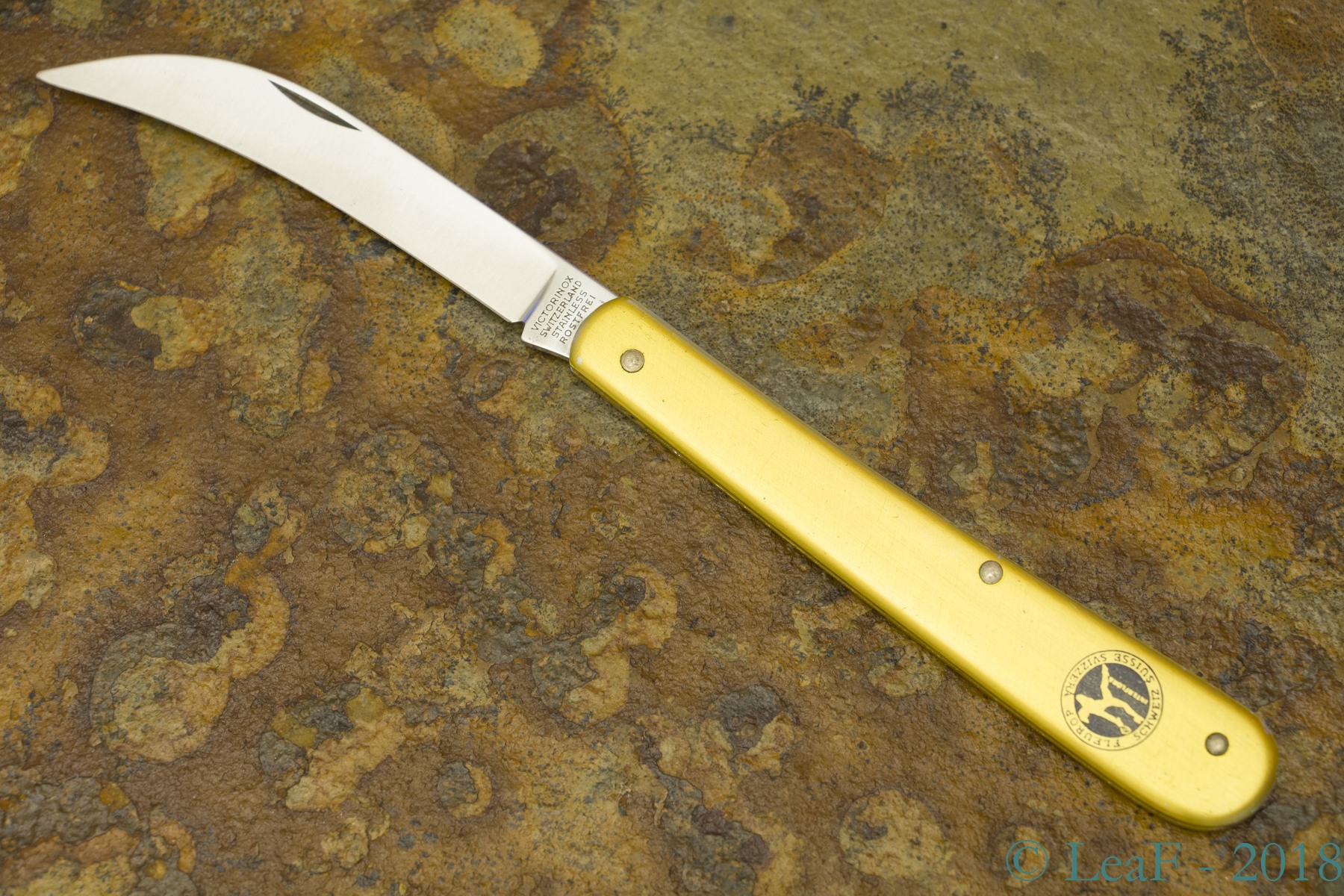 269. Baker’s knife LeaF's Victorinox knives collection