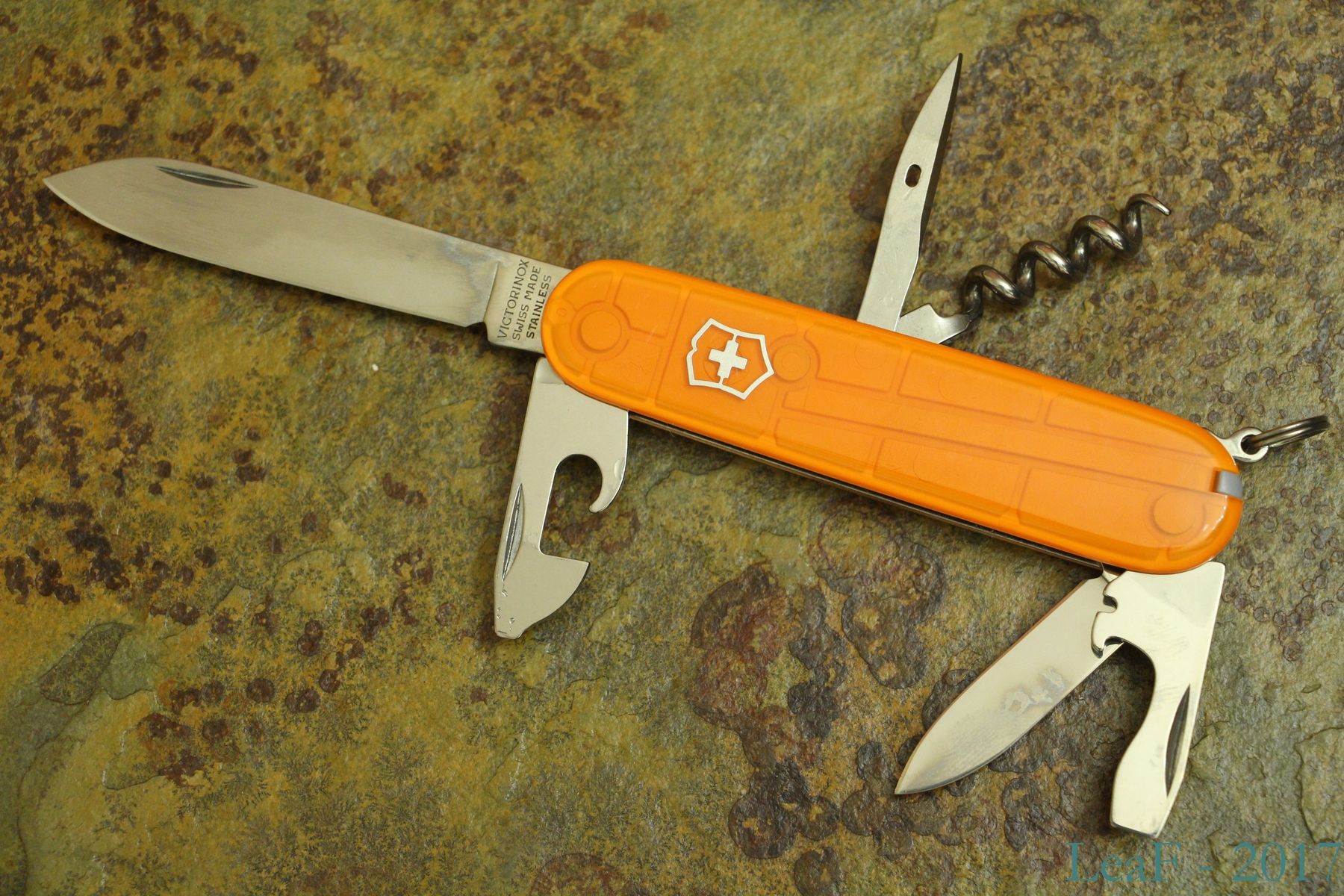 612. Spartan Color Twins (Orange) LeaF's Victorinox knives collection