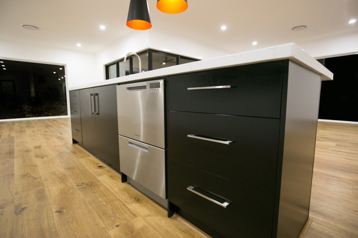 Southview Custom Home Builder Leafe Designer Homes