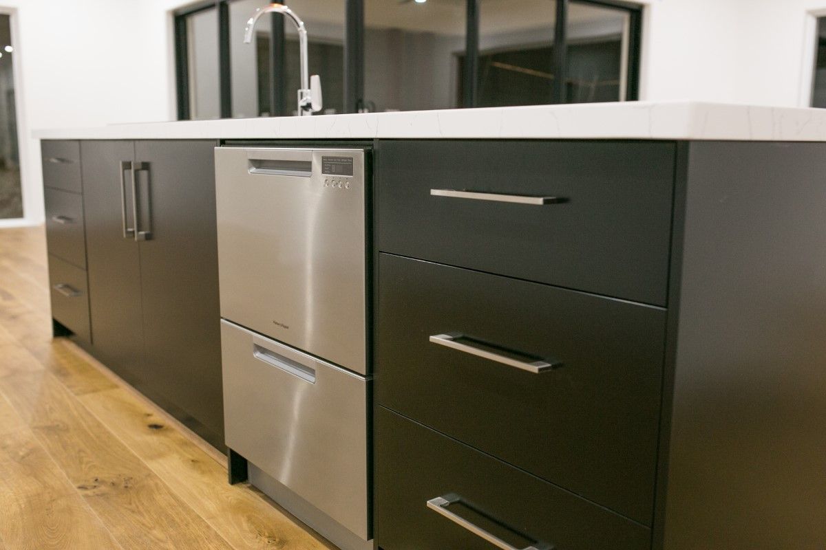 Southview Custom Home Builder Leafe Designer Homes