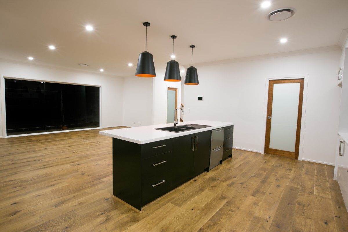 Southview Custom Home Builder Leafe Designer Homes