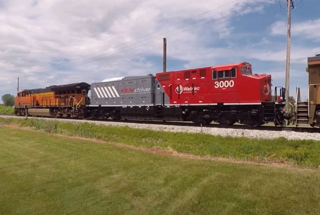 The first batteryelectric freight train unveiled Leakshare