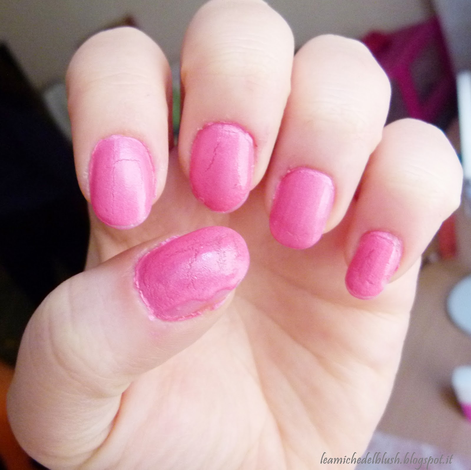 Nails Inc Paint Can smalto spray promosso o bocciato? Le amiche del