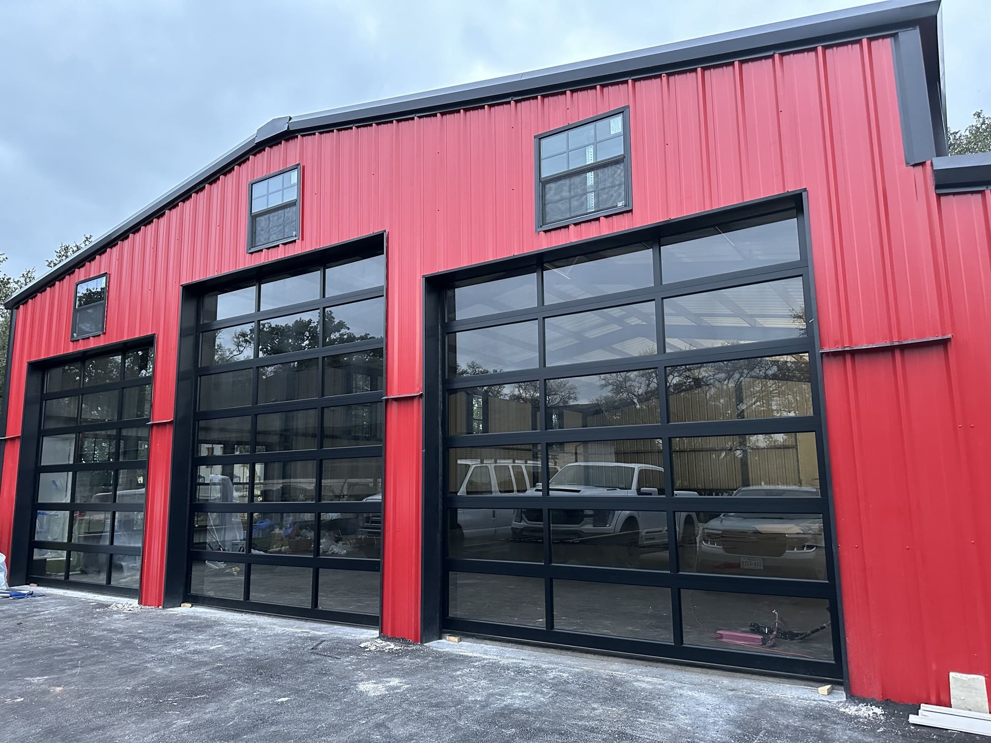 Gallery Leander Overhead Doors