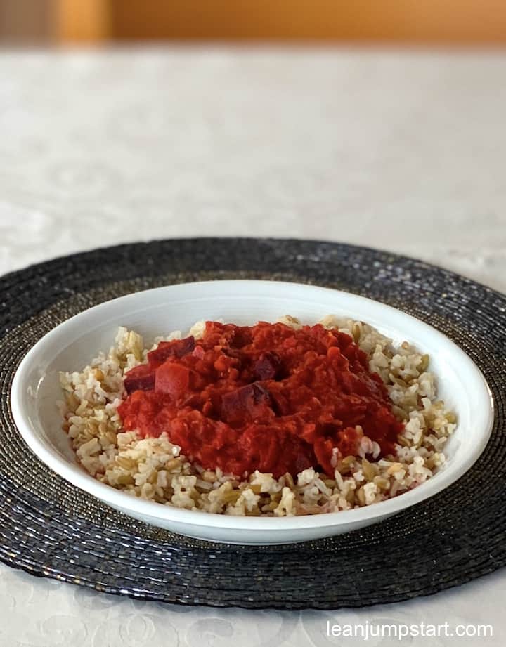 Red lentil dal with garam masala and beetroots Easy & spicy Indian curry