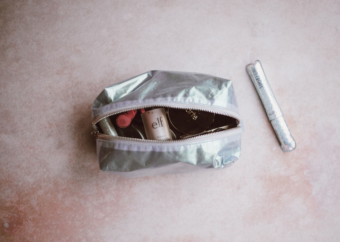 How To Make a DIY Makeup Bag Leanne Perilly