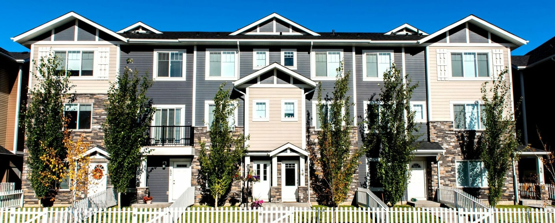 Oakmont Townhomes LEAR Construction