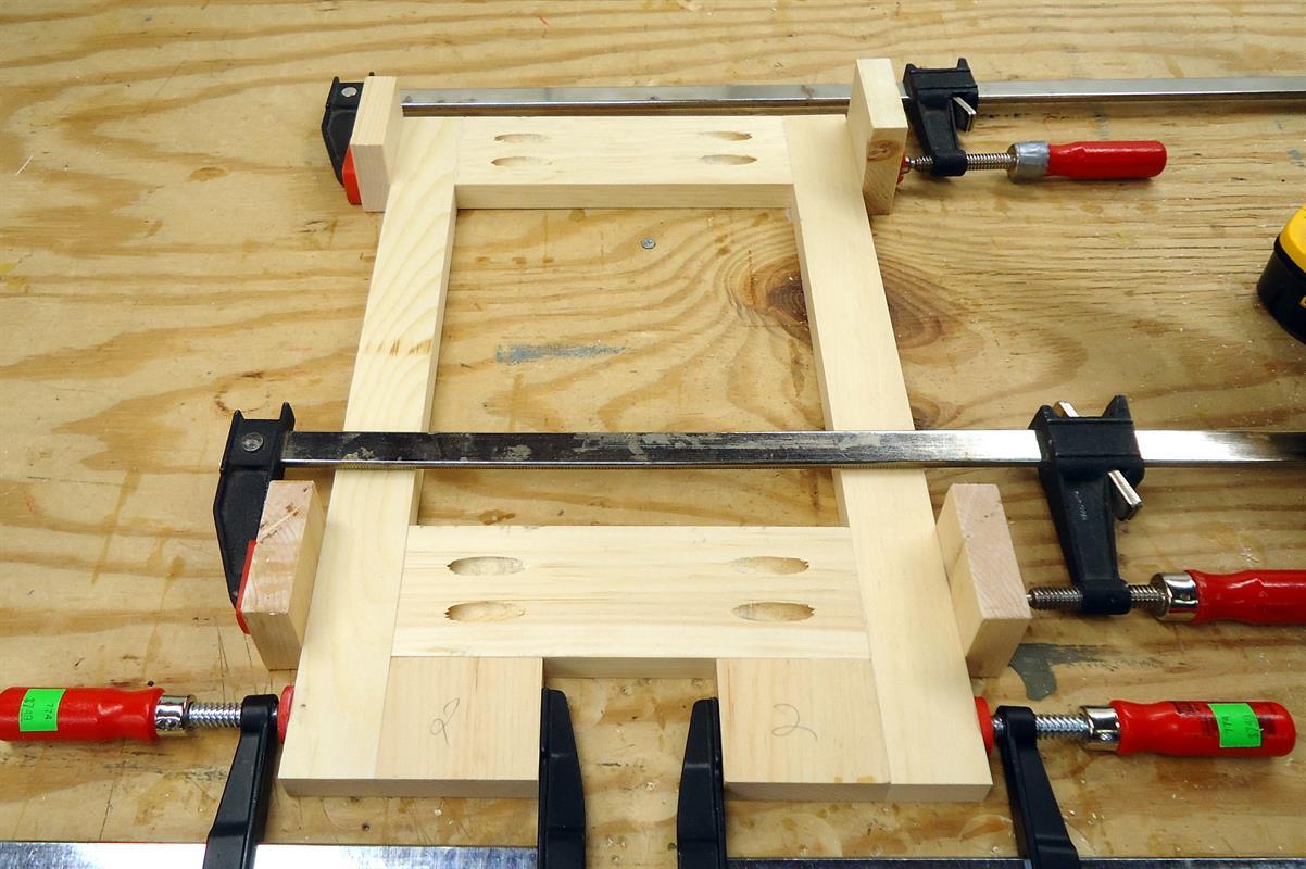 Outdoor Coffee Table with 4 Hidden Side Tables Kreg Tool