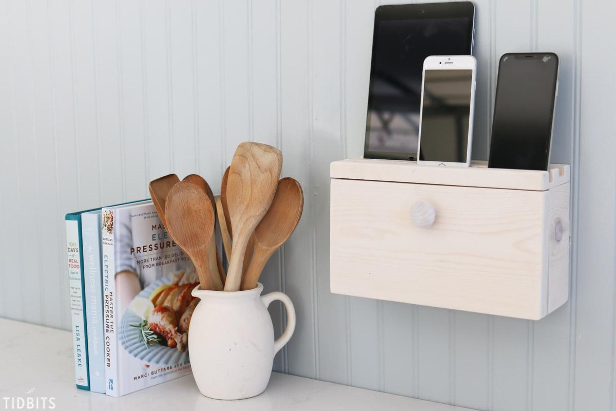 DIY Charging Station Kreg Tool