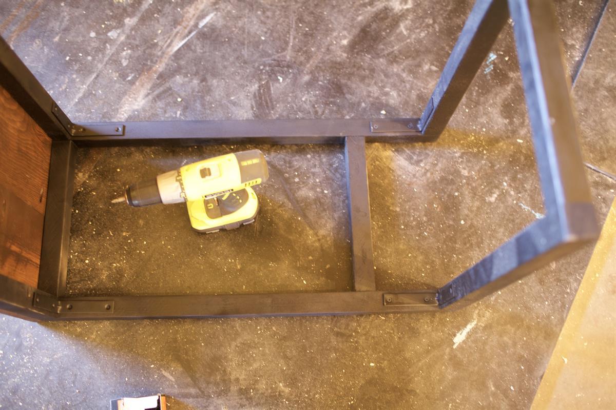 Rustic Slide In End Table Kreg Tool