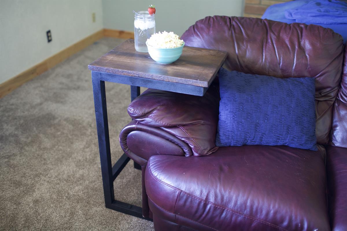 Rustic Slide In End Table Kreg Tool