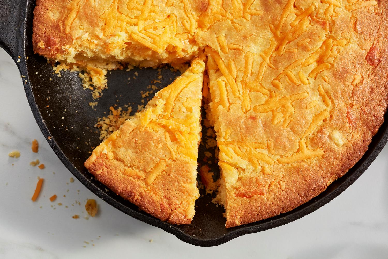 16 Recipes for Cast Iron Cooking Outdoors Lid & Ladle