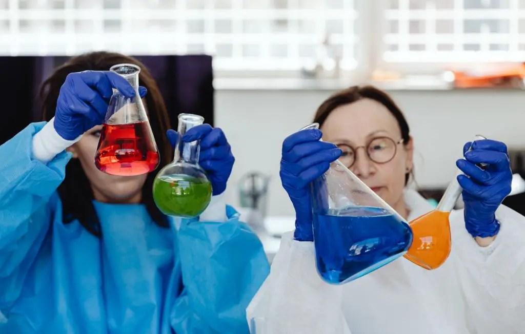 How To Get Into Biomedical Science? (5 Things To Know)