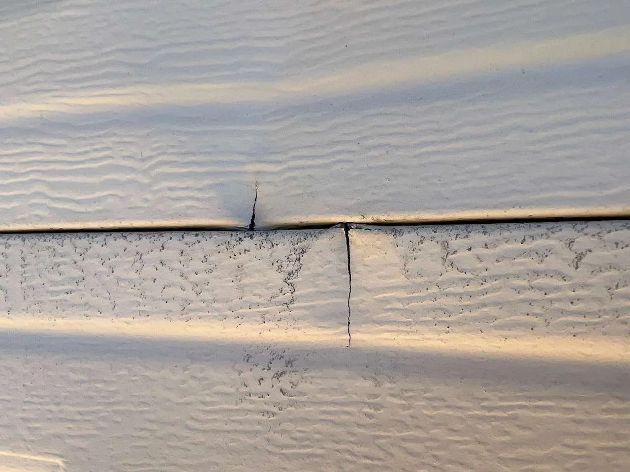 Garage Door Sagging in the Middle? Here’s Why Learn Garage Doors