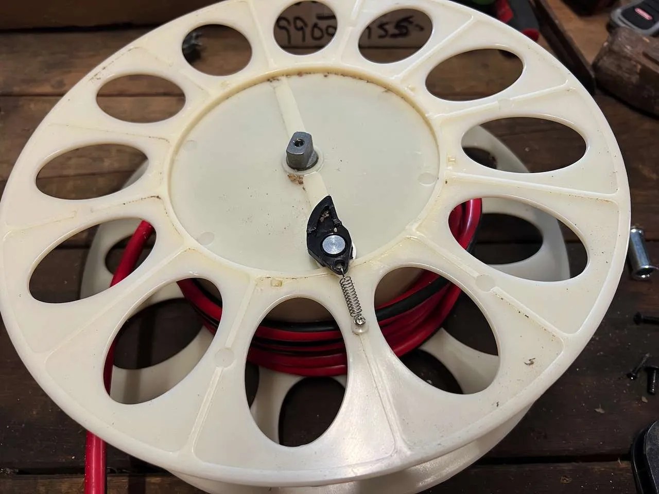 Husky 50 ft. Retractable Extension Cord Reel Review Learn Garage