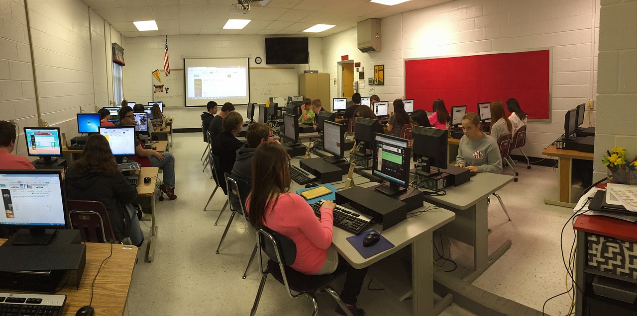 Integrating Technology in the Classroom Middle School Learning