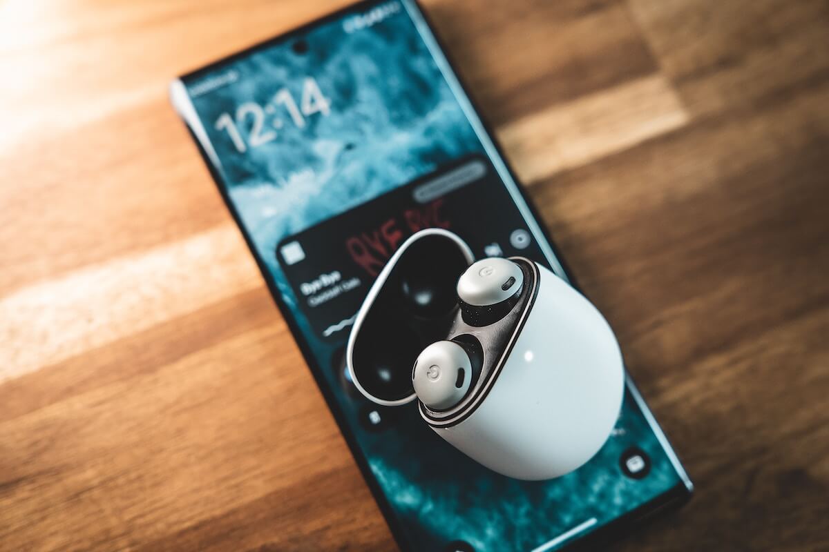 4 Best Wearable Translator Devices for TechSavvy People Learn