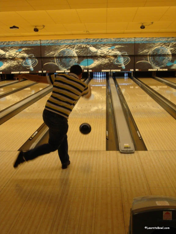 Strike Zone Bowlers Learn to Sunset Station, Henderson, NV