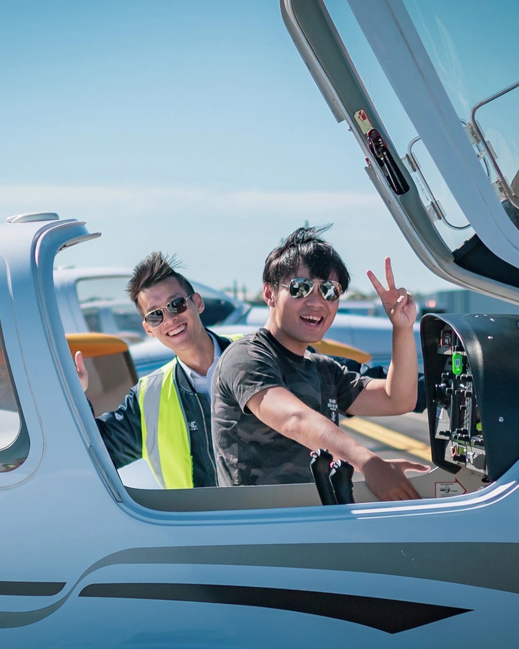Split Flight Training Costs with LearnToFly & SplitIt