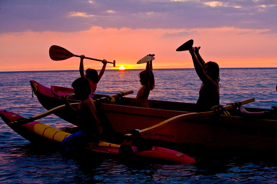 Hawaiian Style Outrigger Canoe Tours Learn to Surf Kona