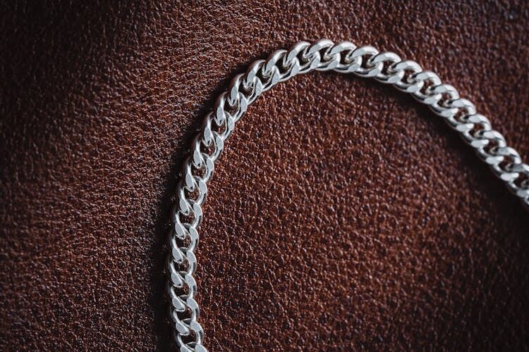 What is textured leather? 8 amazing types