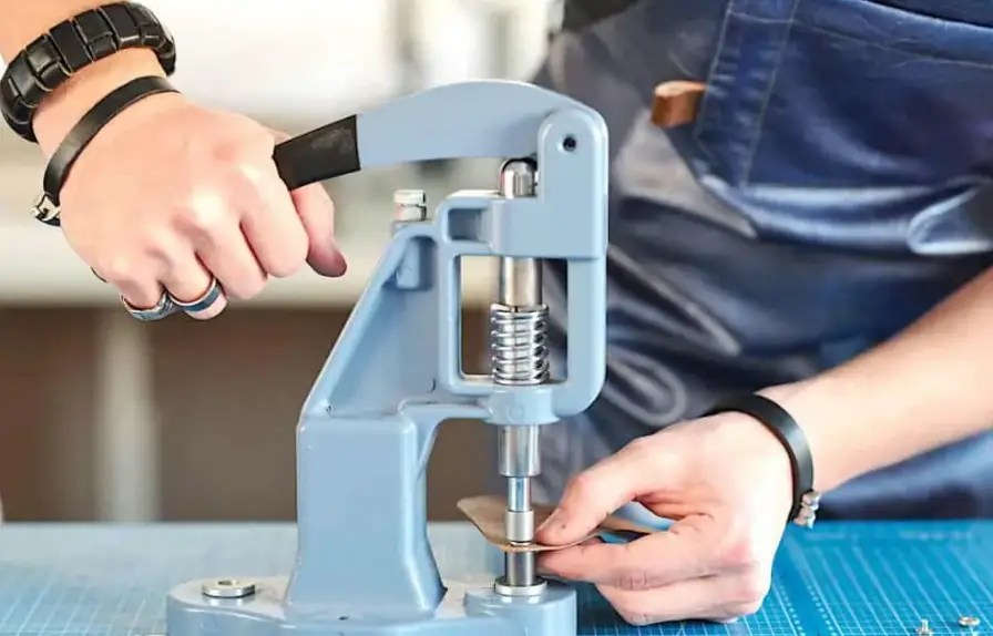 How to Rivet Leather? LeatherProfy