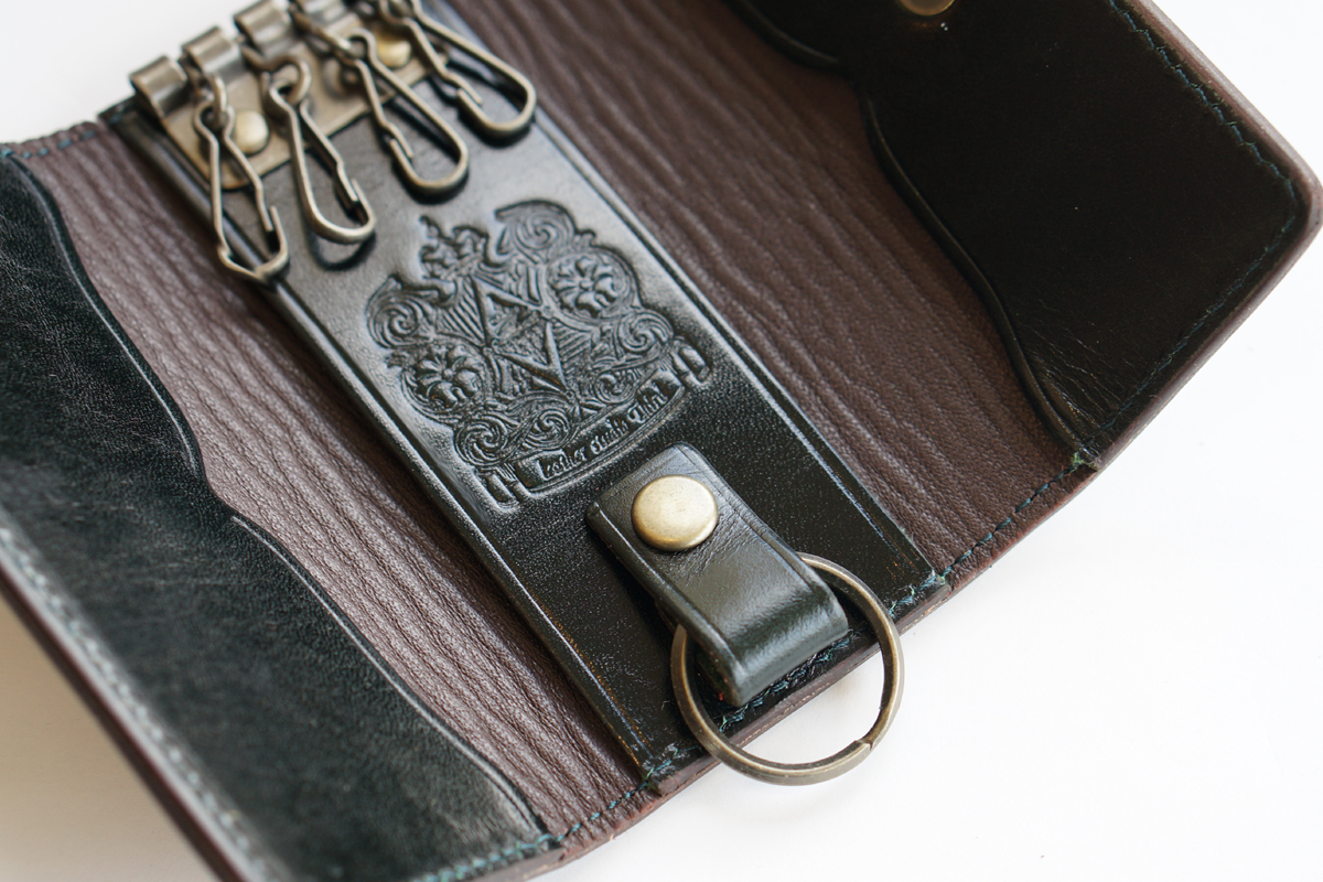 キーケース「クレ」/4連キー/鍵/取り外し可能で自由/ベルギーレザー/ルガトショルダー【クレ】 職人が作る革製品の専門店「革財布工房レザー