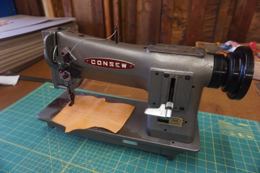 Consew 206RB-2 Walking Foot Sewing Machine - Used - Leatherworker.net