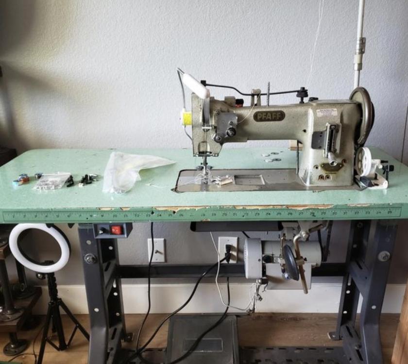 Pfaff 145 H3 Squeaking Handwheel Leather Sewing Machines