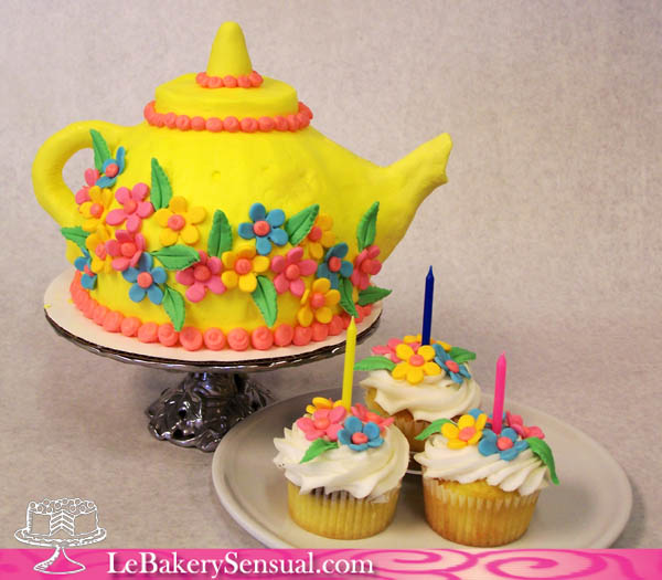 Tea Kettle Cake le' Bakery Sensual