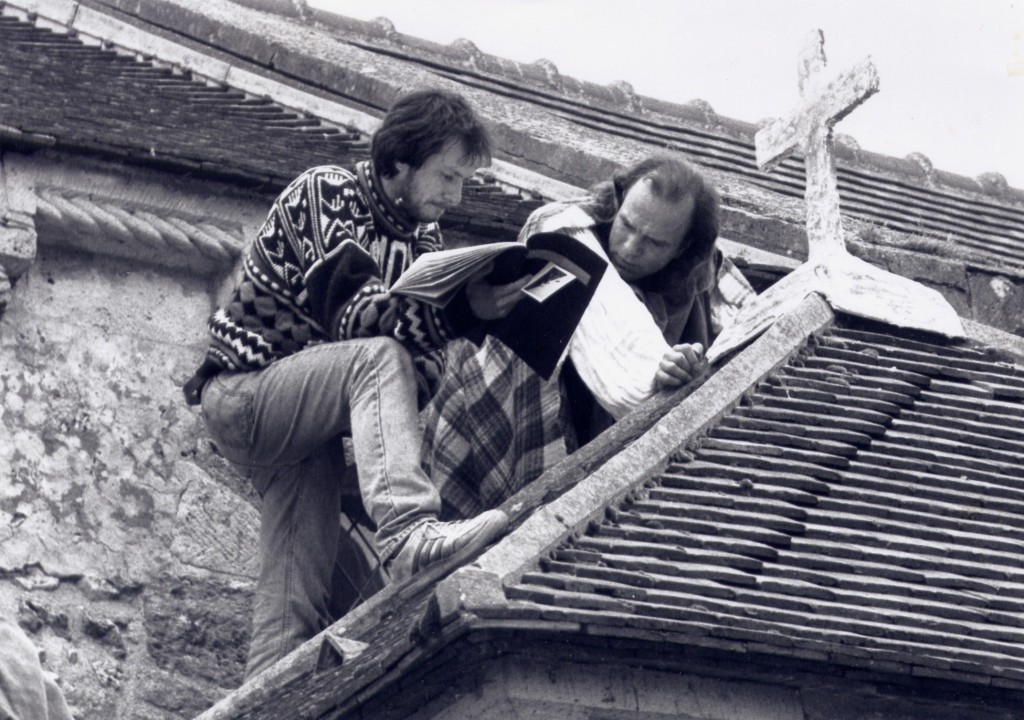 File0001 Pendant que j'y pense...