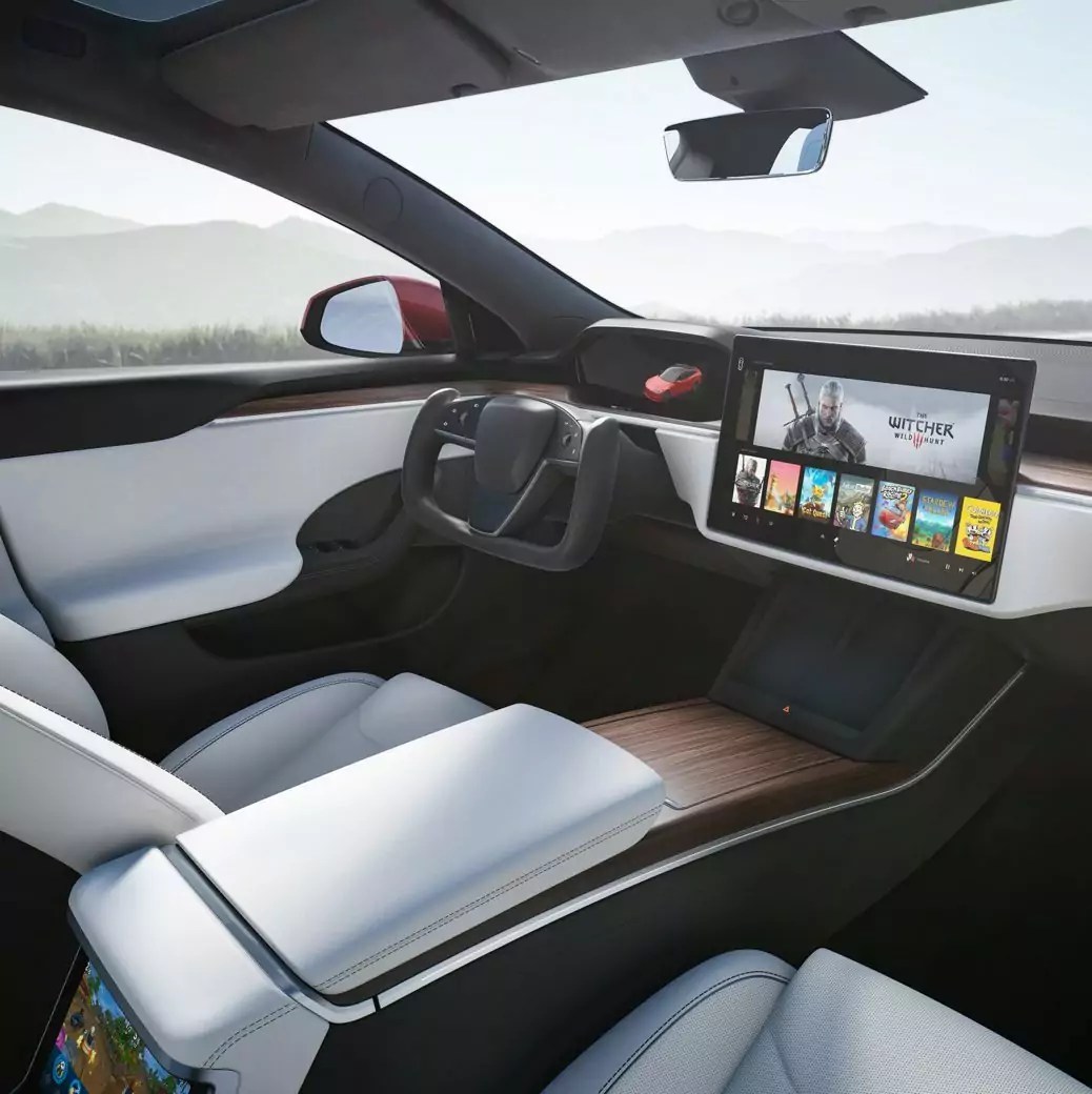 Tesla Model S 2021 de meilleures performances ainsi qu'un nouvel