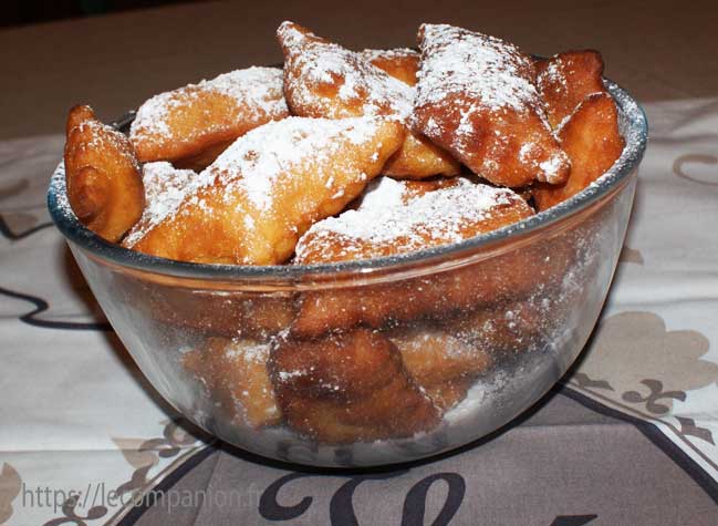 recette de Bugnes ou merveilles avec le companion