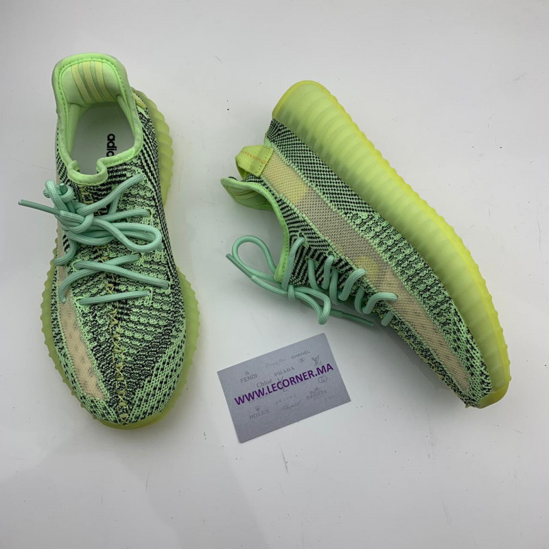 Basket Yeezy Le Corner dépôt vente de luxe