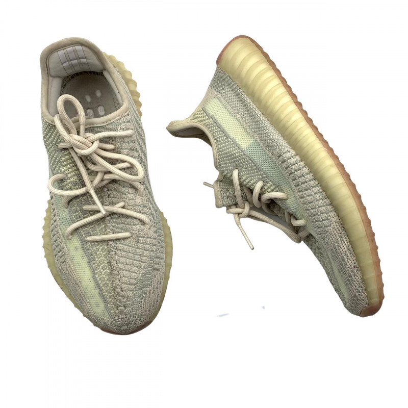 Basket Yeezy Le Corner dépôt vente de luxe