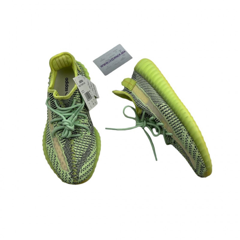 Basket Yeezy Le Corner dépôt vente de luxe