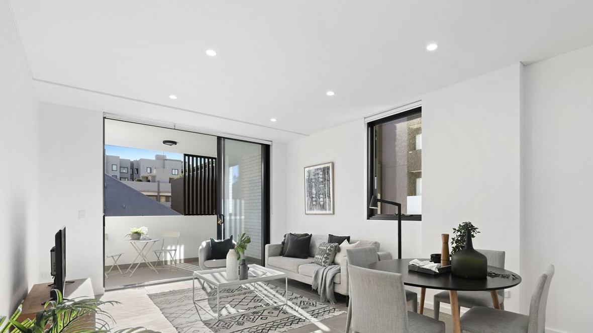 HOMEBUSH Loftus Crescent Leda