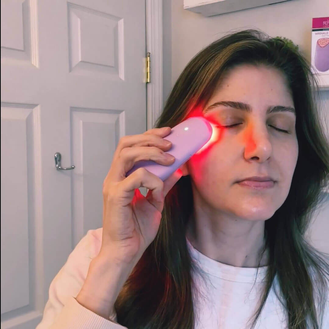 reVive Light Therapy® Essentials AntiAging Red light Therapy